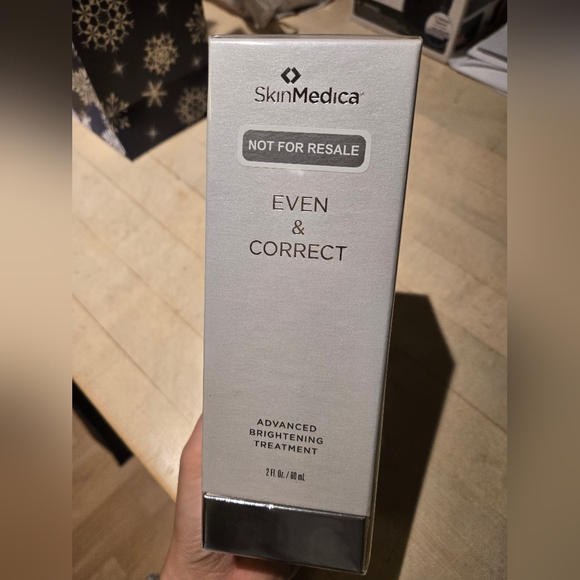 BNWT SkinMedica Even&Correct - Picture 4 of 7